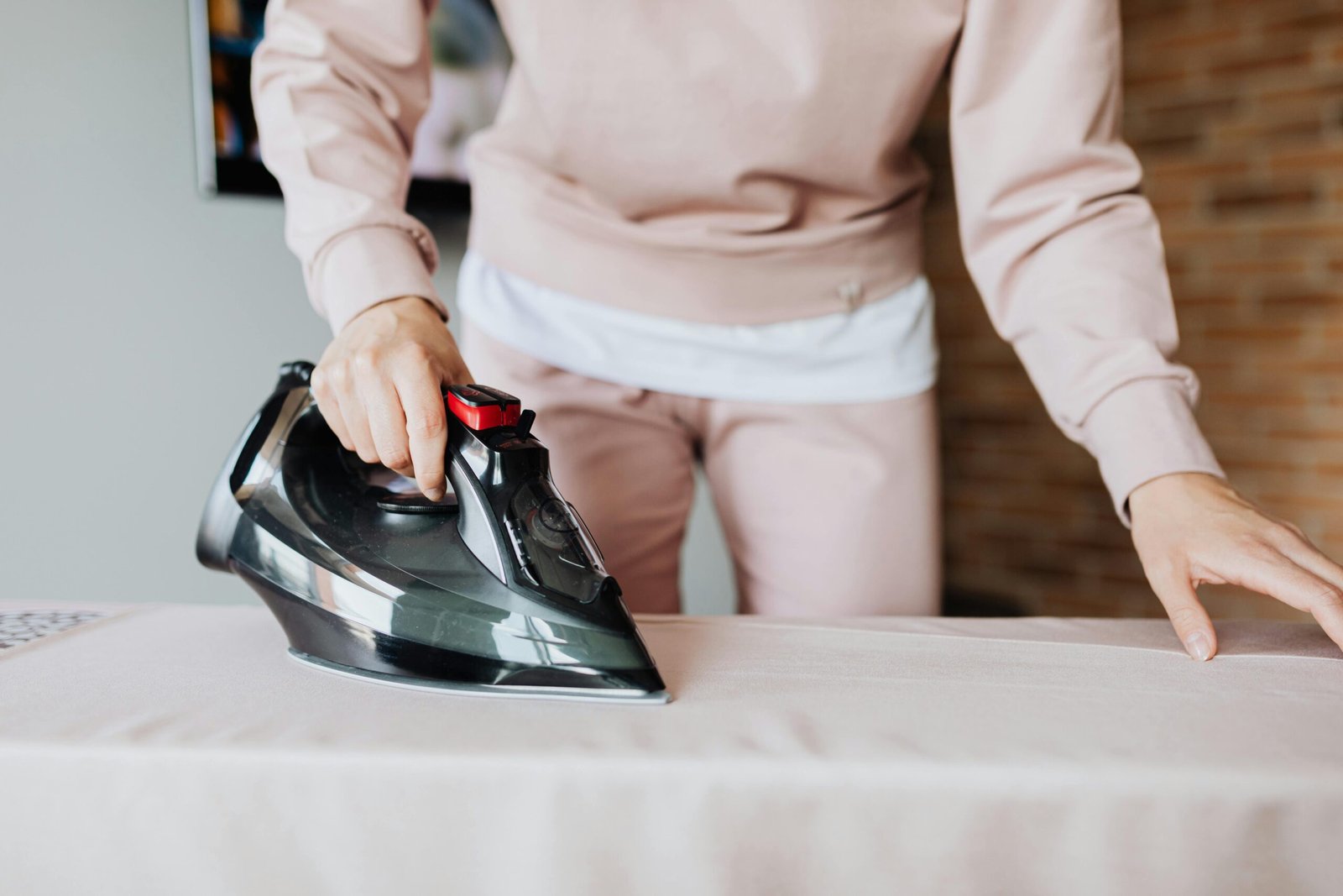 Are Handheld Steam Irons better than Traditional Irons?